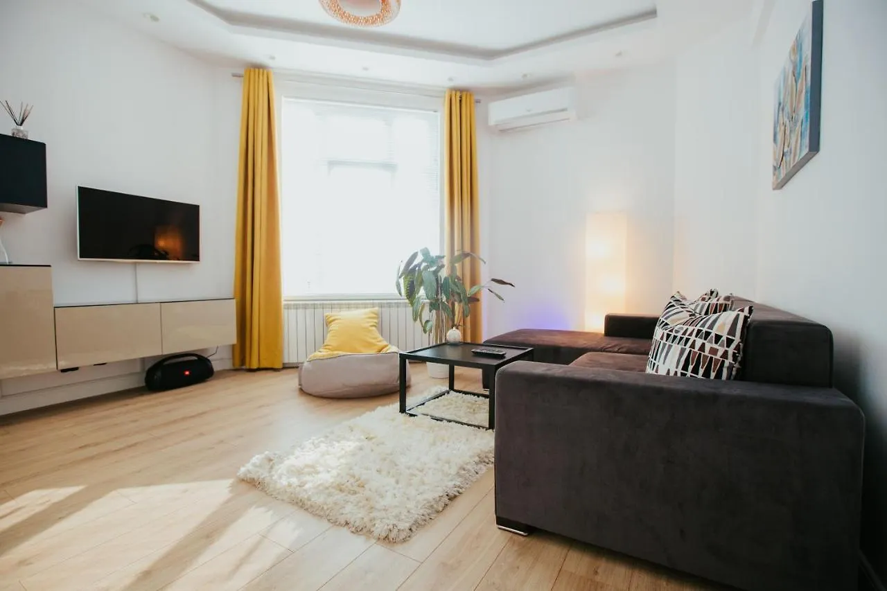 Color Apartments Corneliu Coposu 1A Street Bucharest