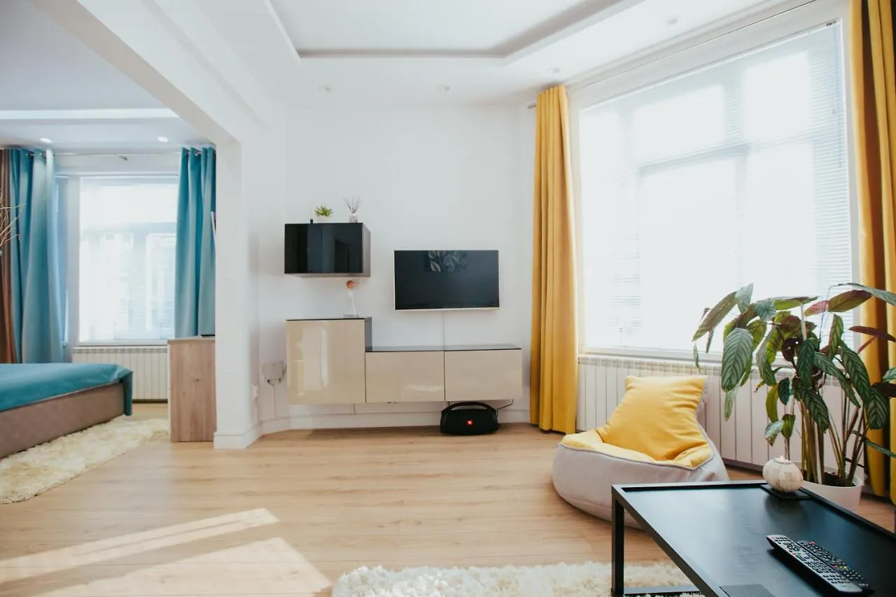 Color Apartments Corneliu Coposu 1A Street Bucharest